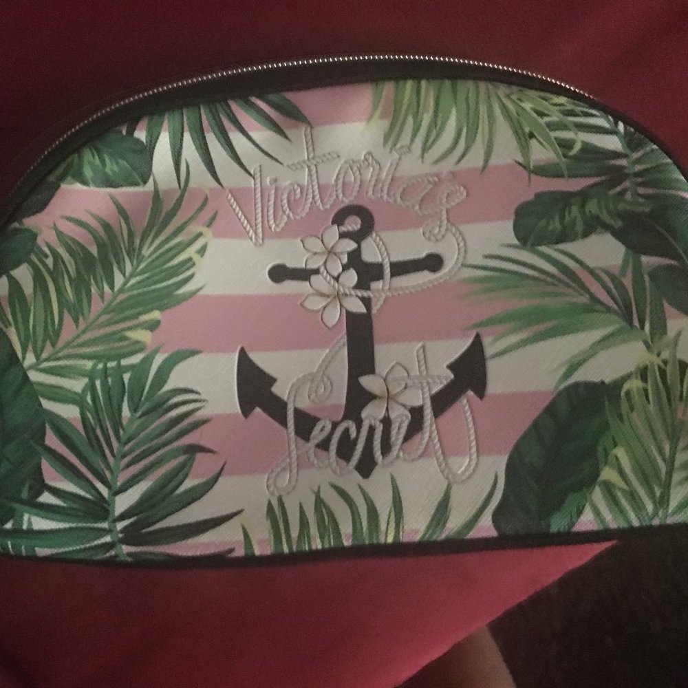 VS Cosmetic bag